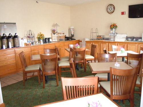 Country Inn & Suites By Radisson, Marion, Oh Restaurante foto